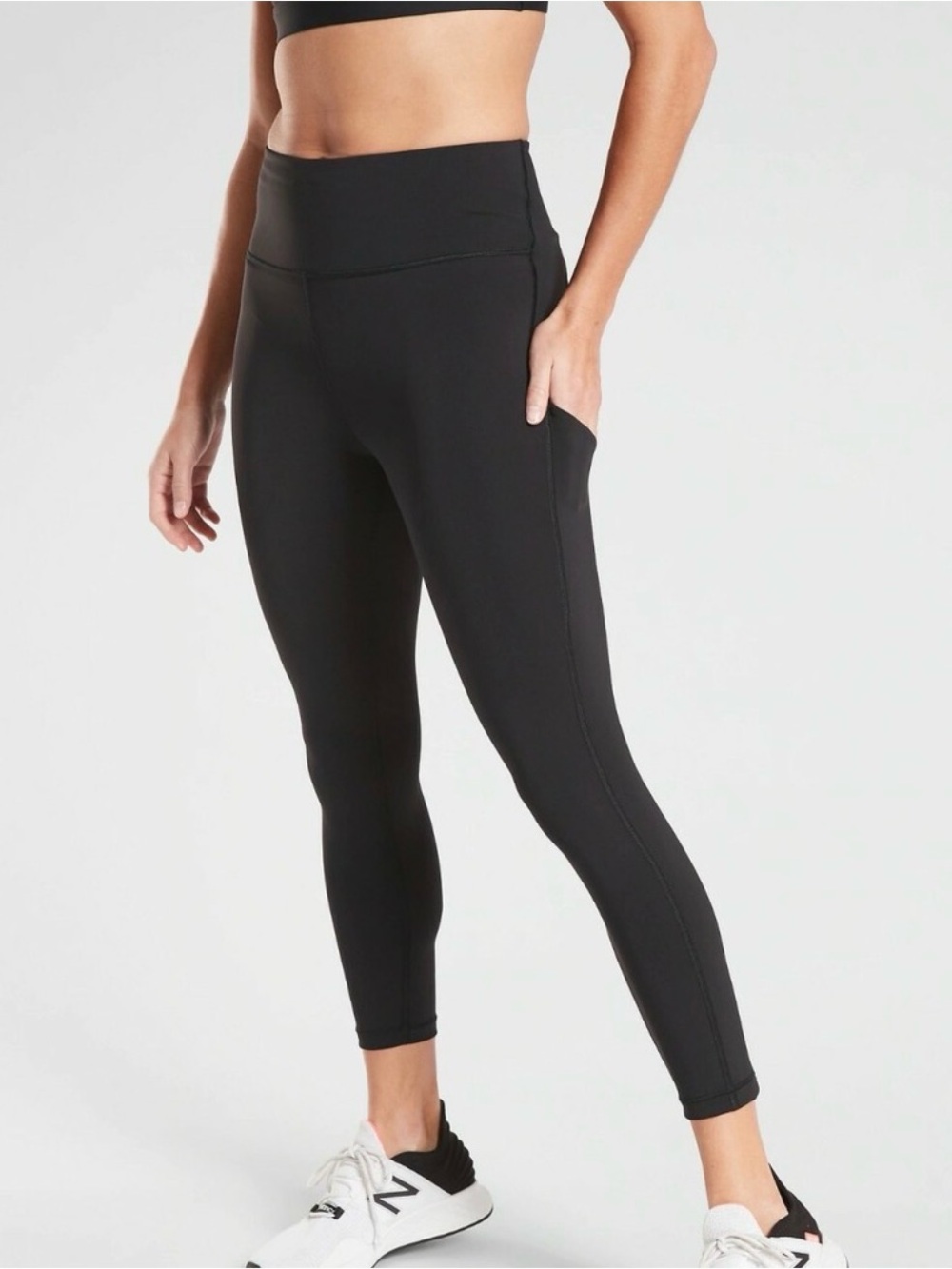 Athleta Ultimate Stash 7/8 legging- S
